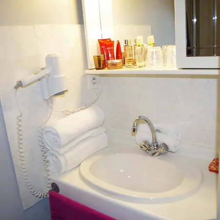 Les Cordeliers 2* Avignon